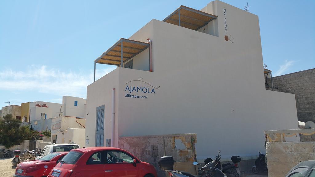 فندق Ajamola فافينانا المظهر الخارجي الصورة